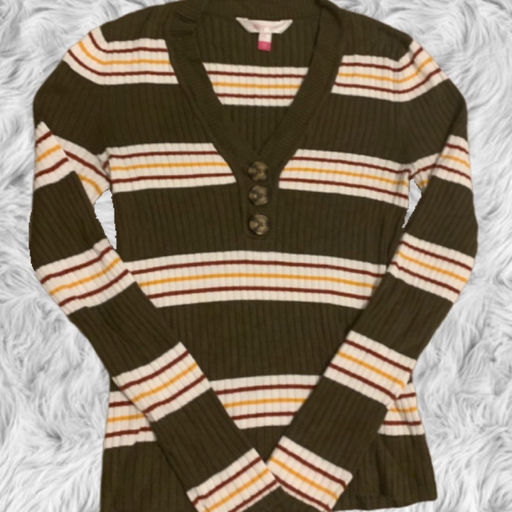 Striped fall sweater with buttons